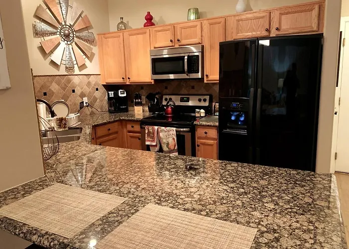 Amazing 3 Bed 2 And Half Bath Sleeps 8 2 Car Garage * Gilbert