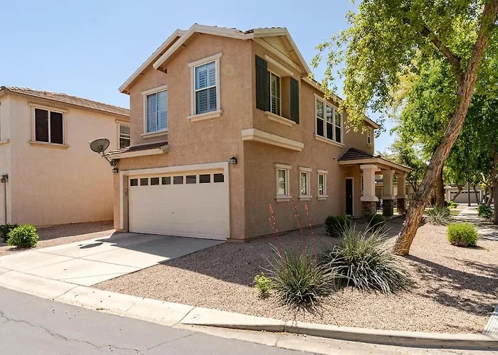 Amazing 3 Bed 2 And Half Bath Sleeps 8 2 Car Garage * Gilbert